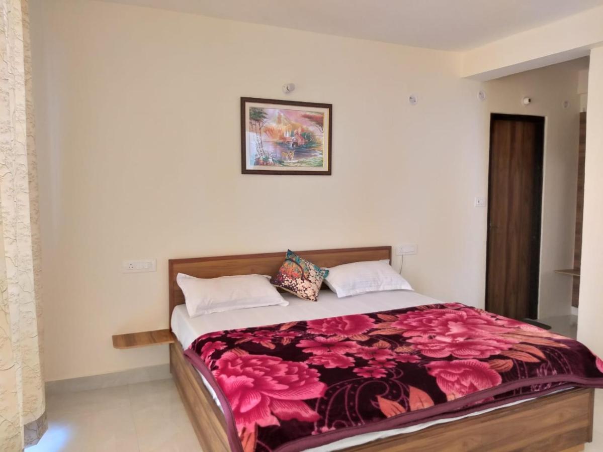 Elphinstone Inn Almora Exterior photo