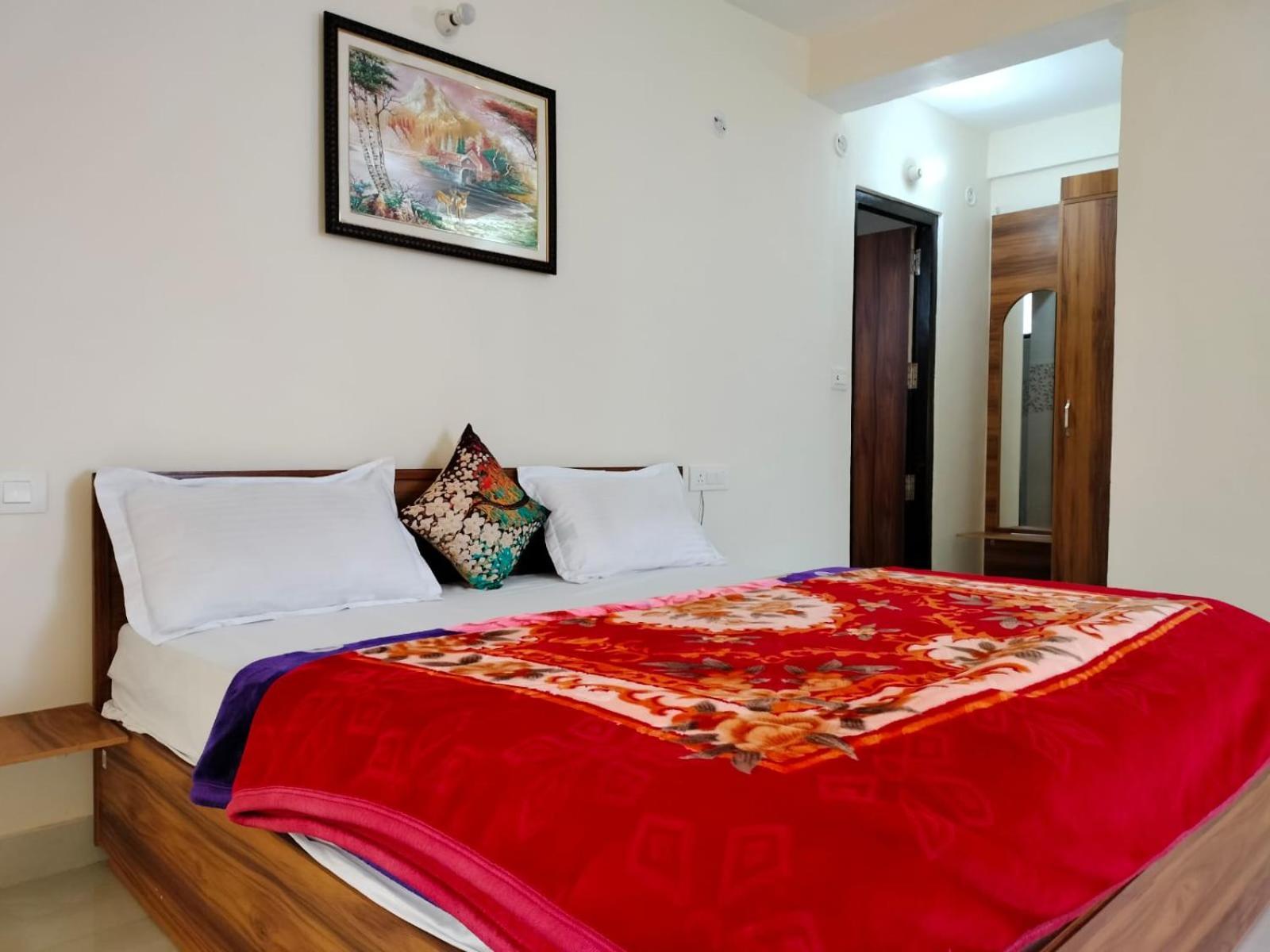 Elphinstone Inn Almora Exterior photo